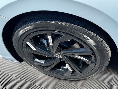 New 2025 Volkswagen Jetta SE image 30