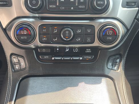 Used 2015 Chevrolet Tahoe LTZ AWD/4WD image 24