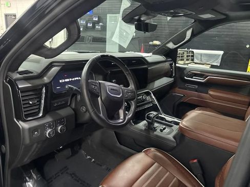 Used 2025 GMC Sierra 1500 Denali Ultimate AWD/4WD image 10