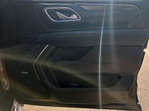 Used 2023 Chevrolet Tahoe Premier AWD/4WD image 24