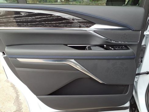 New 2026 Cadillac Escalade IQ Luxury 1 image 8