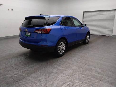 Used 2024 Chevrolet Equinox LS w/ LS Convenience Package FWD image 9