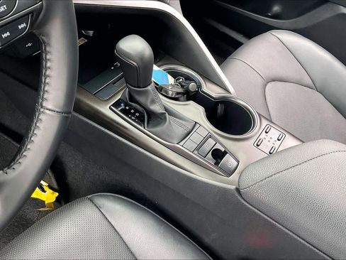 Used 2024 Toyota Camry XSE w/ Navigation Package FWD image 17