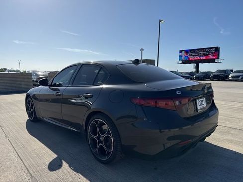 Used 2022 Alfa Romeo Giulia Veloce image 5