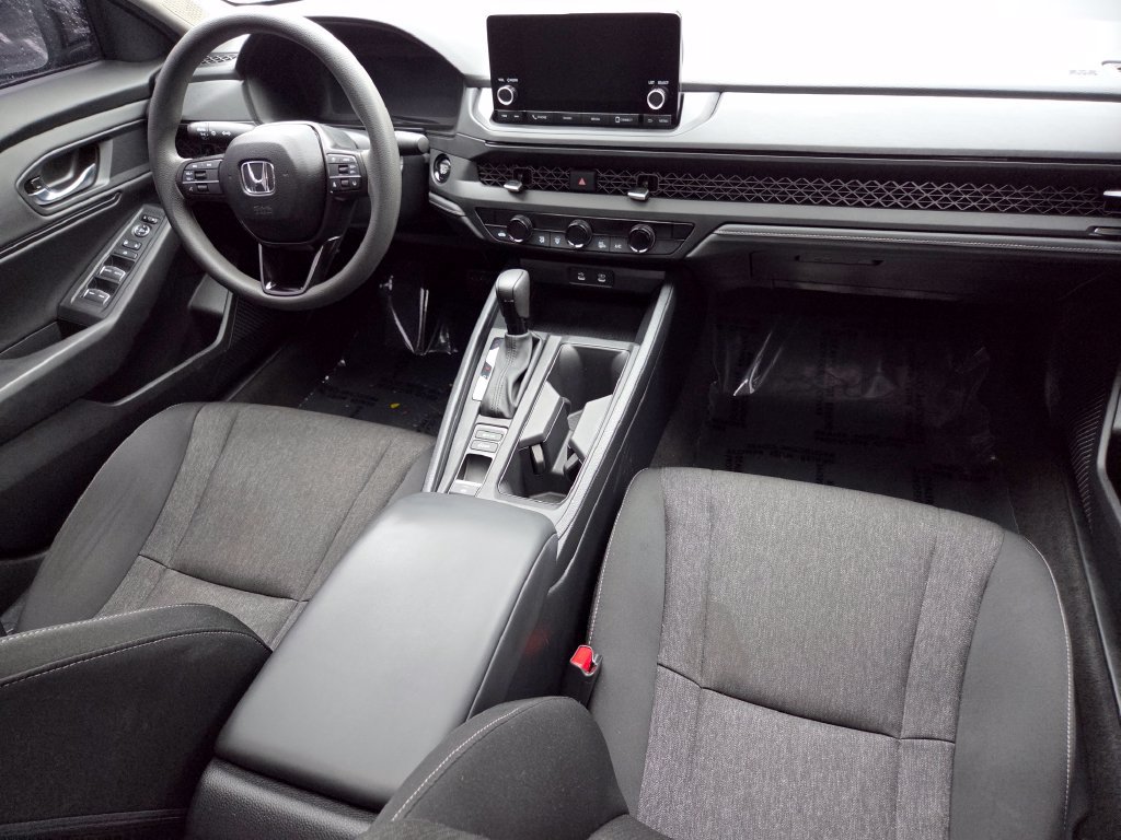 Certified 2024 Honda Accord EX image 27