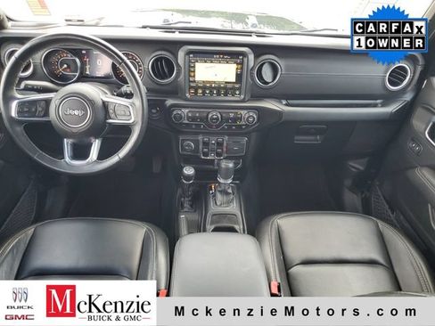 Used 2022 Jeep Wrangler Unlimited Sahara w/ LED Lighting Group AWD/4WD image 26
