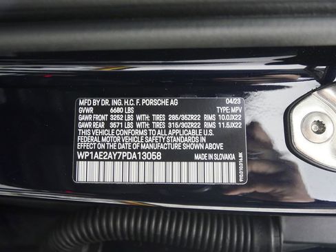 Used 2023 Porsche Cayenne image 31