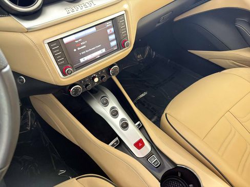 Used 2016 Ferrari California T image 36
