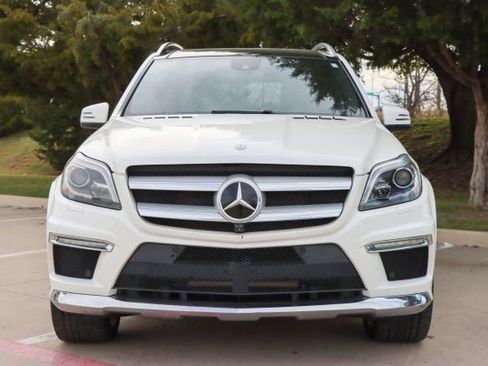 Used 2015 Mercedes-Benz GL 550 GL 550 image 2