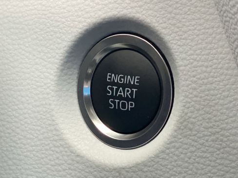 Certified 2026 Toyota Corolla SE image 32