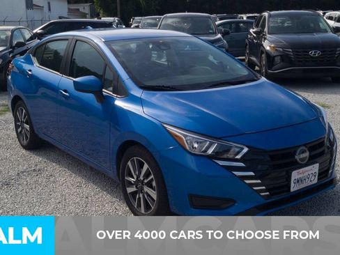 Used 2024 Nissan Versa SV FWD image 2