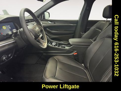 New 2026 Jeep Grand Cherokee Limited image 7