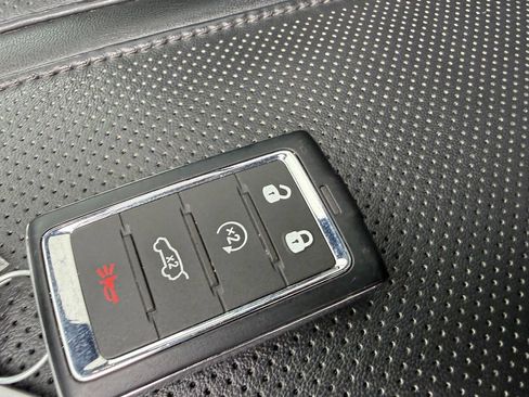 Used 2024 Jeep Wagoneer Series II AWD/4WD image 48