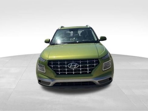 Used 2023 Hyundai Venue SEL w/ Cargo Package FWD image 8