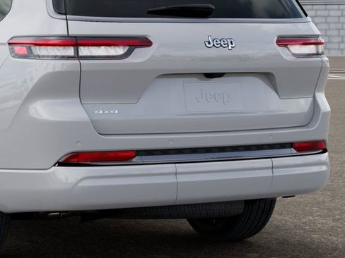 New 2026 Jeep Grand Cherokee L Limited AWD/4WD image 13