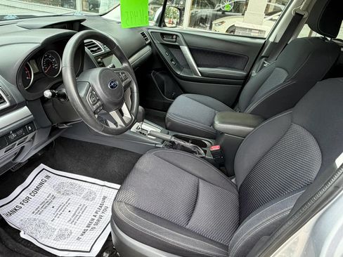 Used 2018 Subaru Forester 2.5i Premium w/ All-Weather Package AWD/4WD image 10
