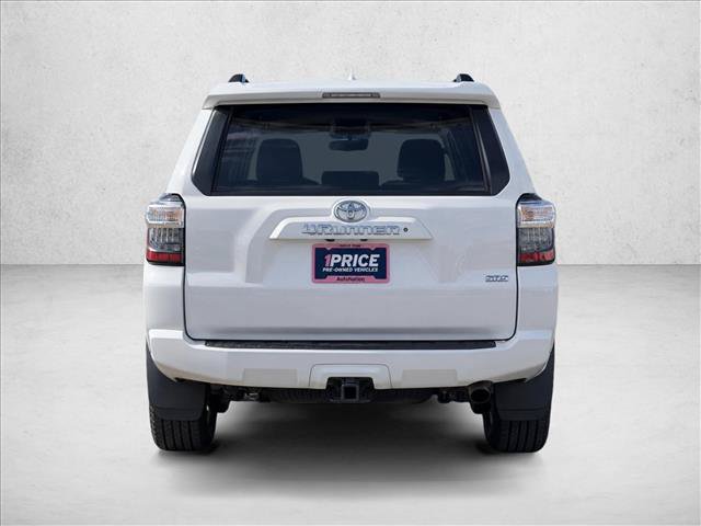 Used 2020 Toyota 4Runner SR5 AWD/4WD image 13