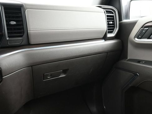 Used 2024 GMC Sierra 1500 SLT RWD image 15