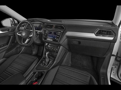 Used 2022 Volkswagen Tiguan S FWD image 28
