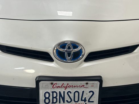 Used 2015 Toyota Prius Four FWD image 44