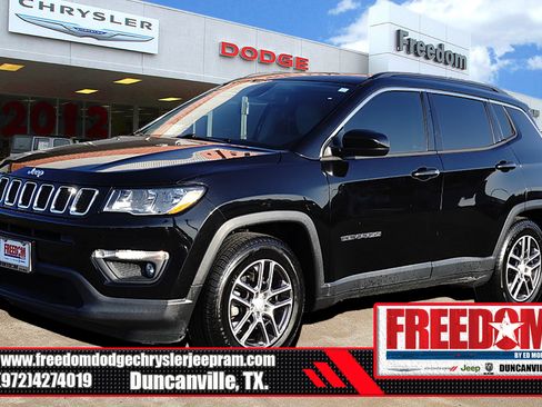 Used 2018 Jeep Compass Latitude FWD image 1