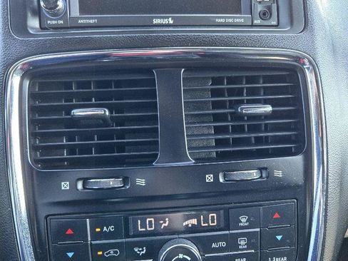 Used 2018 Dodge Grand Caravan GT image 23