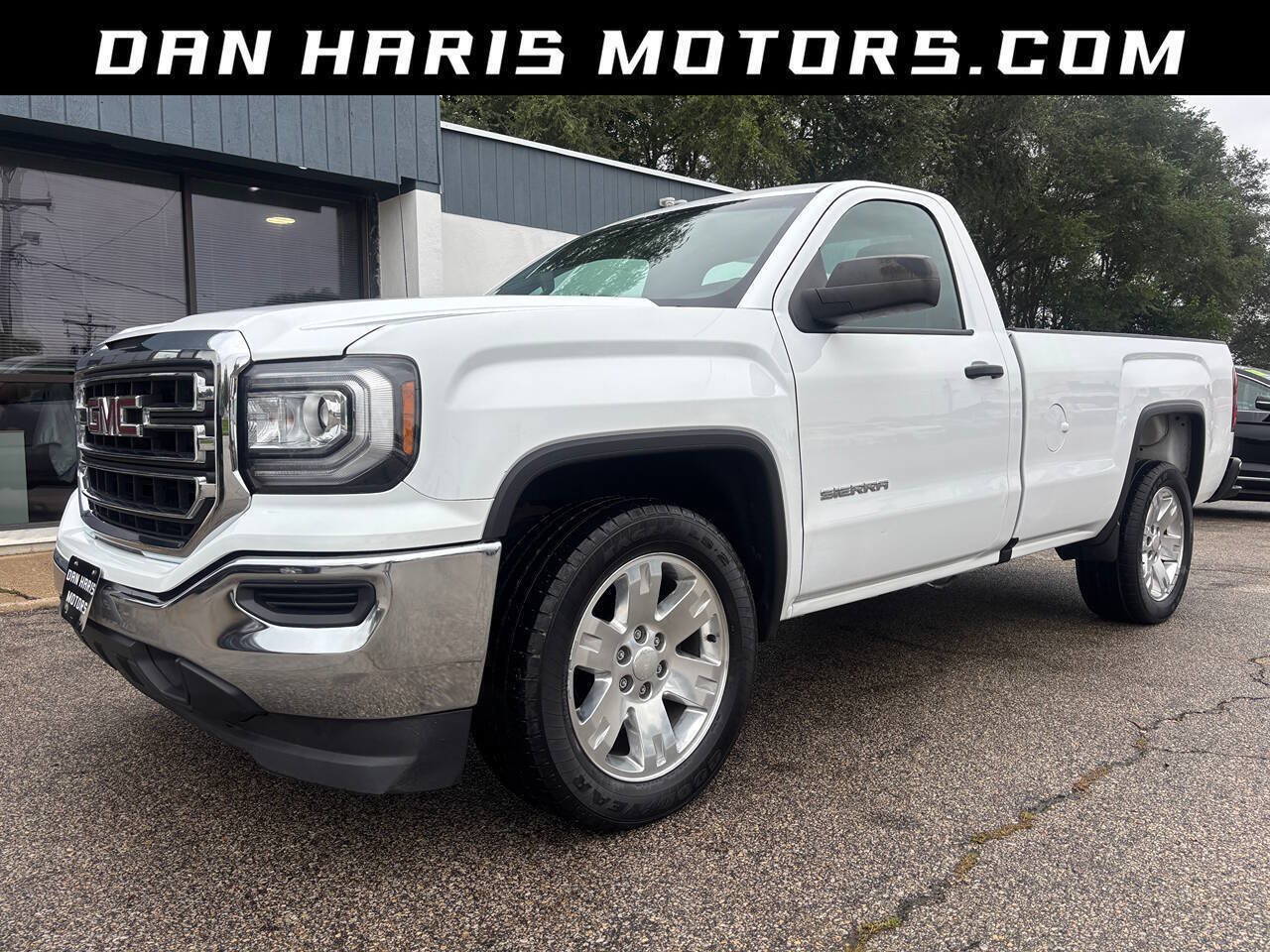 Used 2018 GMC Sierra 1500 2WD Regular Cab image 1