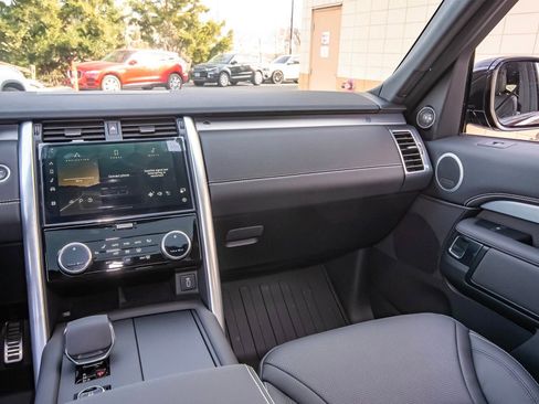 New 2026 Land Rover Discovery Limited Edition image 41