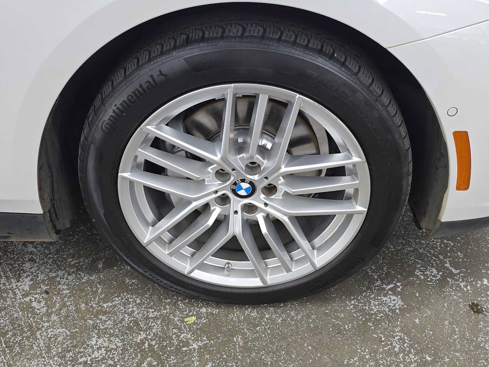 Used 2025 BMW 530i xDrive AWD/4WD image 9