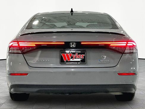 Used 2024 Honda Accord Sport image 5