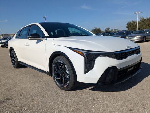 New 2025 Kia K4 EX w/ GT-Line Premium Package FWD image 2