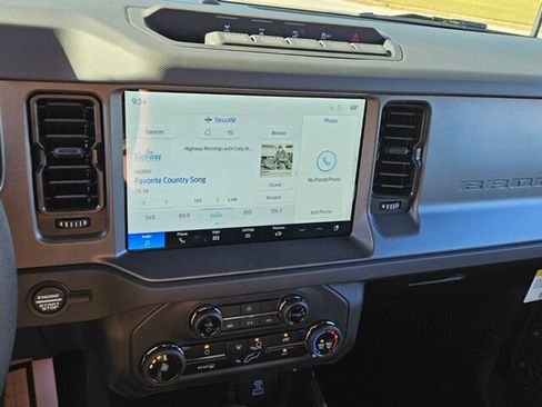 New 2025 Ford Bronco Base w/ Sasquatch Package image 16