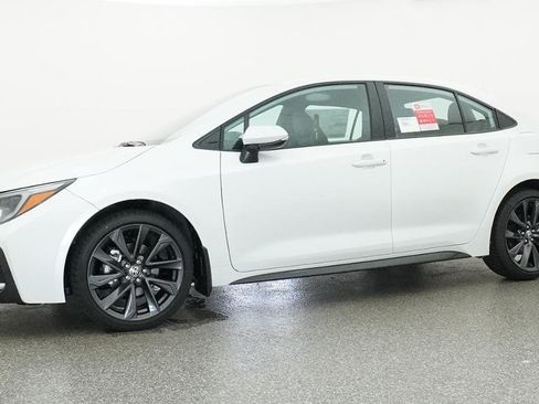 New 2026 Toyota Corolla SE FWD image 4