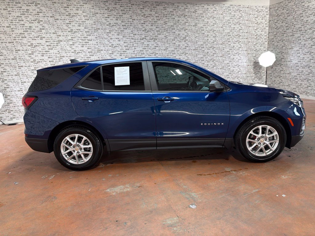 Used 2023 Chevrolet Equinox LS w/ LS Convenience Package FWD image 8