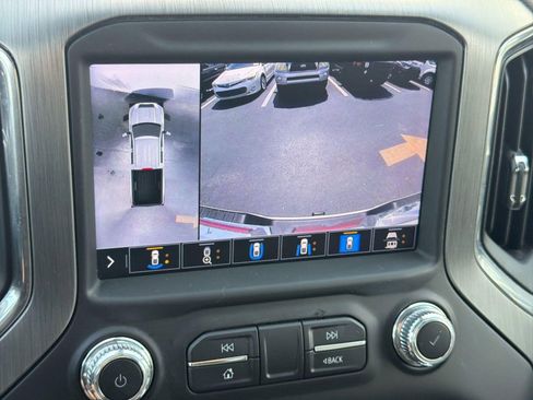 Used 2023 GMC Sierra 2500 Denali w/ Denali Ultimate Package AWD/4WD image 25