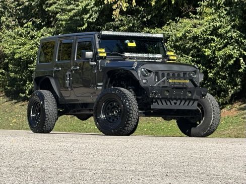 Used 2017 Jeep Wrangler Unlimited Sport w/ Quick Order Package 24S image 2