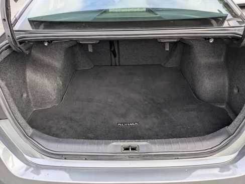 Used 2023 Nissan Altima 2.5 SV image 11