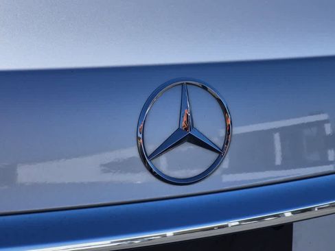 Used 2018 Mercedes-Benz E 300 image 24