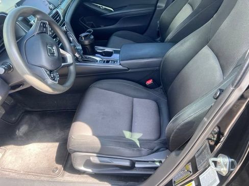 Used 2018 Honda Accord LX image 4
