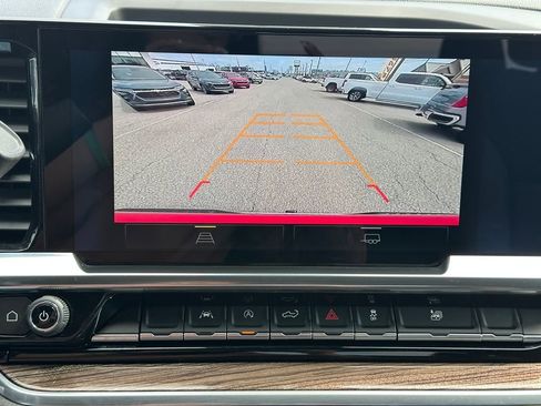 Certified 2026 Chevrolet Silverado 1500 LT image 24