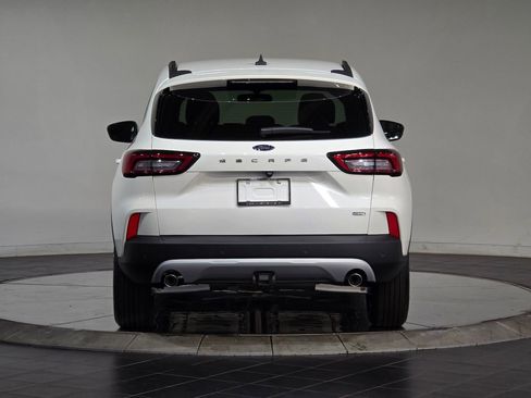 New 2026 Ford Escape SE FWD image 7