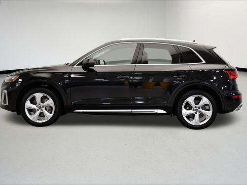 Certified 2023 Audi Q5 2.0T Premium Plus image 2