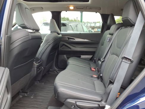 Certified 2023 INFINITI QX60 Luxe w/ Cargo Package AWD/4WD image 13