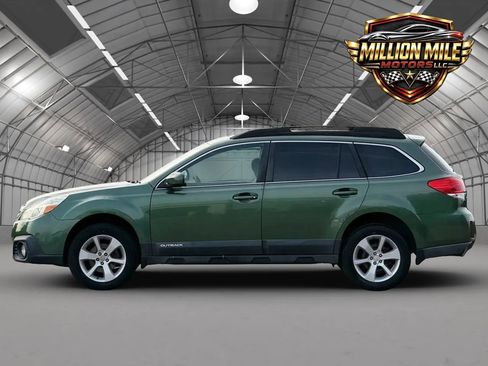Used 2013 Subaru Outback 2.5i Premium AWD/4WD image 8