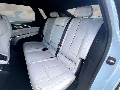 Certified 2024 Cadillac Lyriq Luxury image 22