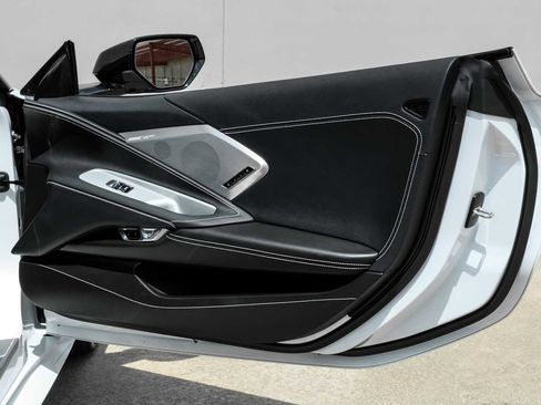 Used 2025 Chevrolet Corvette Stingray Preferred Conv w/ 2LT image 46