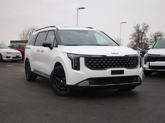 New 2026 Kia Carnival SX video 2