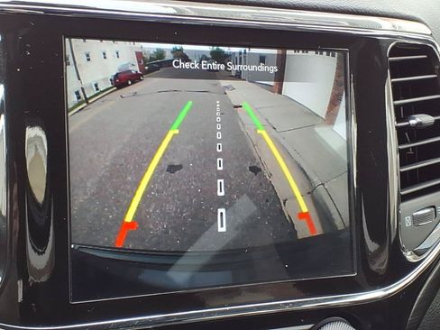 Used 2021 Jeep Grand Cherokee Laredo X AWD/4WD image 14