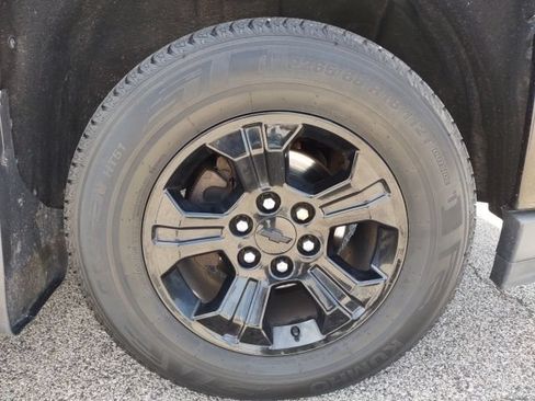 Used 2016 Chevrolet Silverado 1500 LT w/ Midnight Edition AWD/4WD image 26