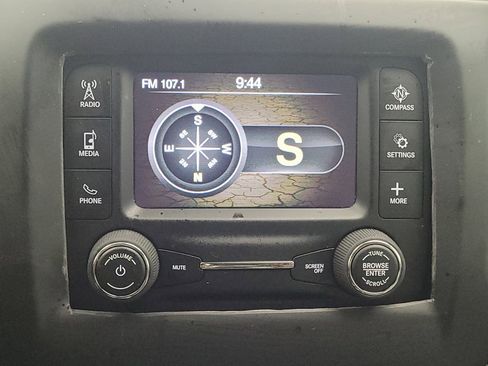 Used 2019 Jeep Compass Latitude w/ Popular Equipment Group FWD image 25